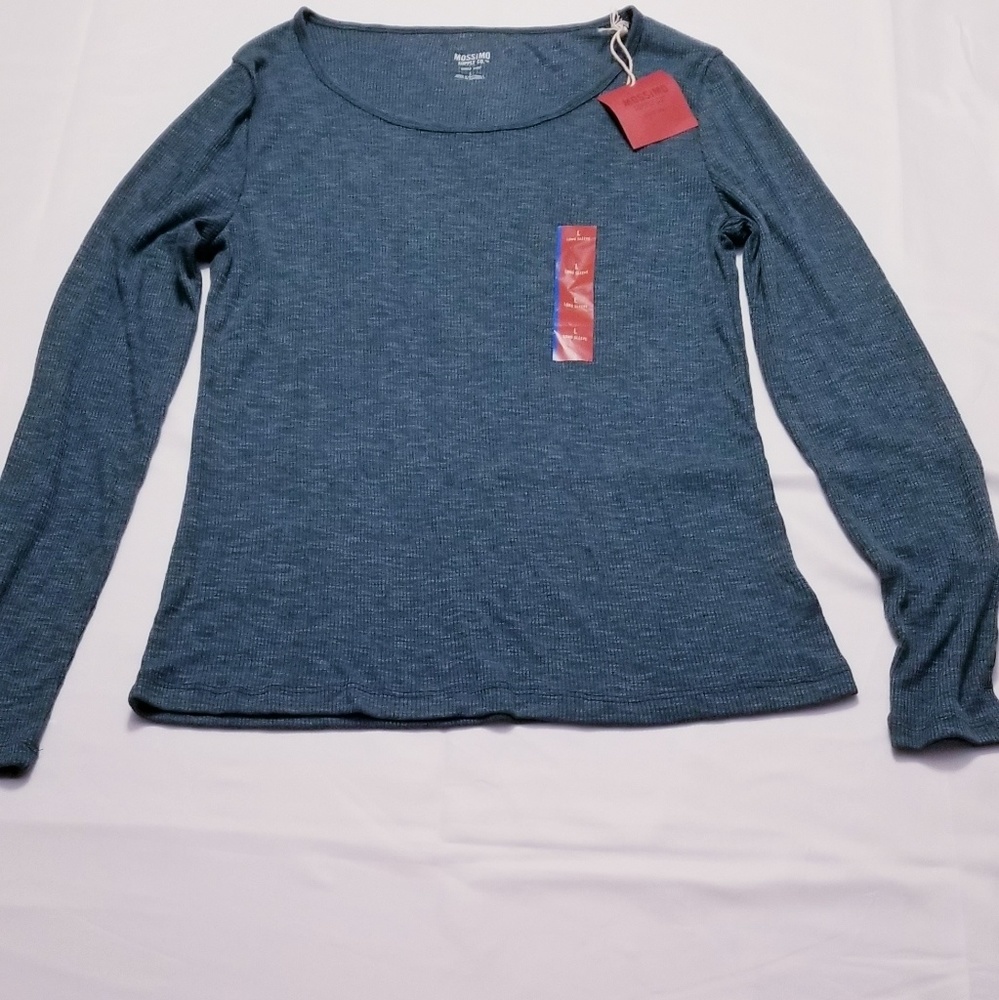 Mossimo longsleeve shirt